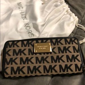 MICHAEL KORS wallet